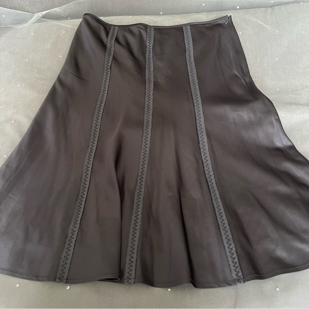 Tahari Gray Silk Skirtl - Picture 3 of 12